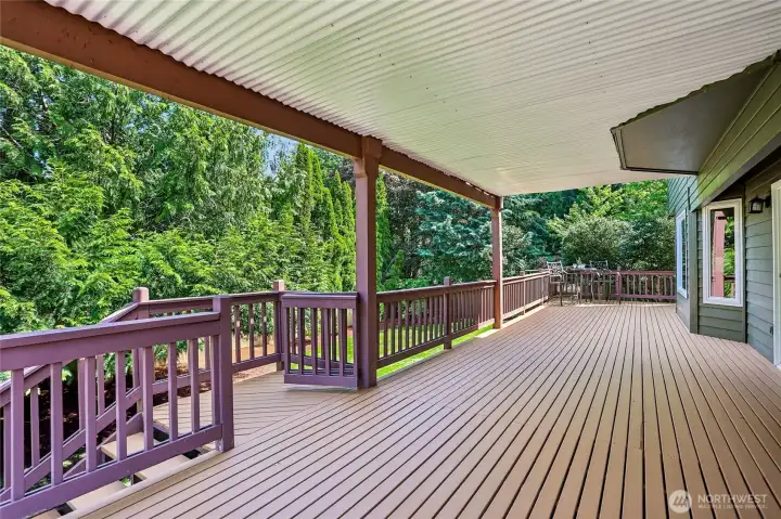 Covered deck off kitchen
