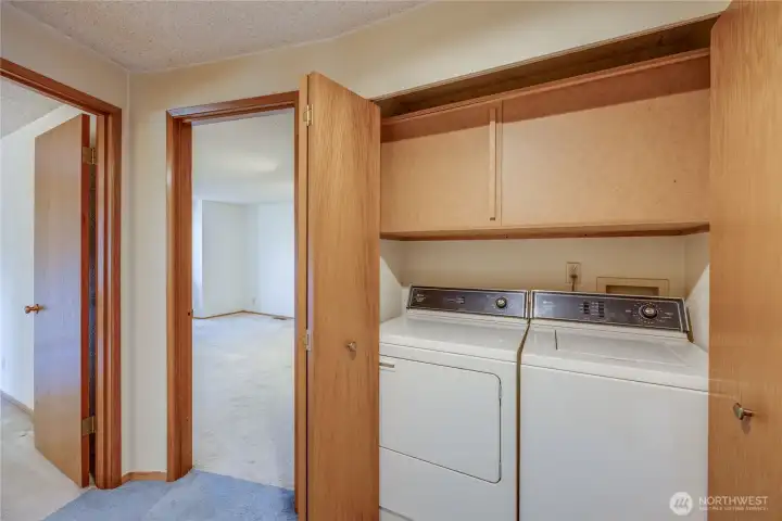 Washer and Dryer stays with the home
