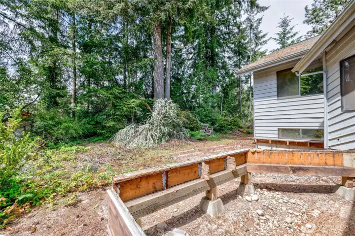 another view of the back yard