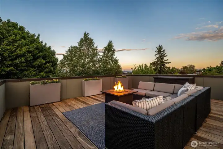 Rooftop view deck Rooftop view deck
