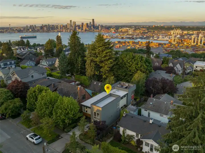An unbeatable Belvidere location on a picturesque block close to shops, schools, parks, bike trails, and public transportation An unbeatable Belvidere location on a picturesque block close to shops, schools, parks, bike trails, and public transportation
