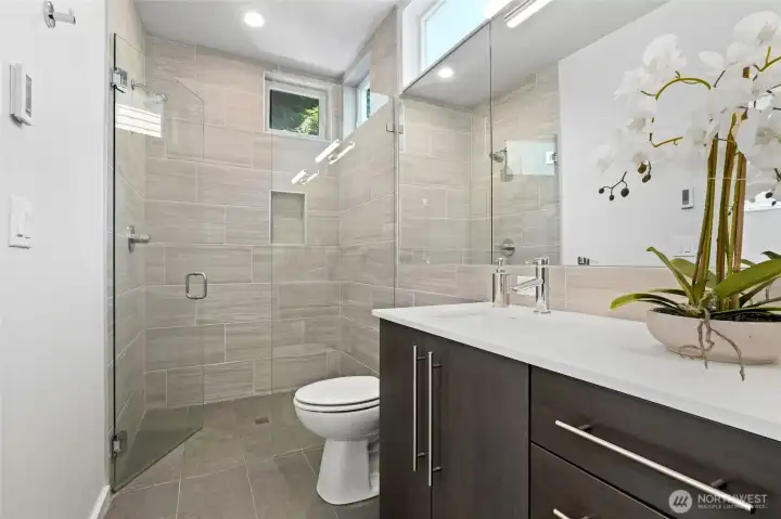 Large Primary Bath with Luxury Shower and 2 sinks
