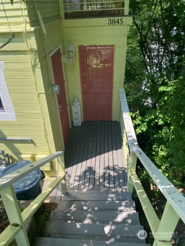 3845 Entry