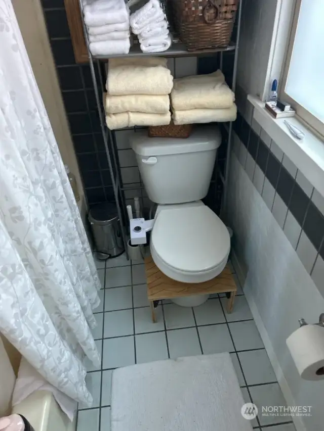 3843 Bath