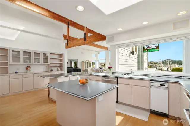 Doing the dishes is more appealing when you have a waterfront view!