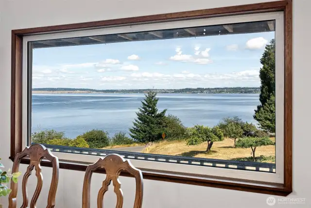 You can see Mount Rainer larger than life through this window! (When it's out)