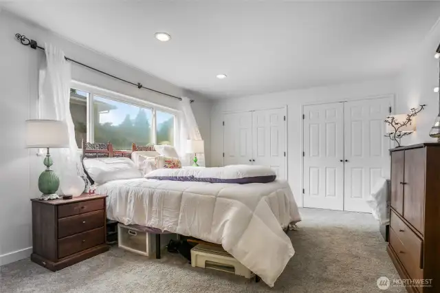 West wing bedroom 1 (largest bedroom)