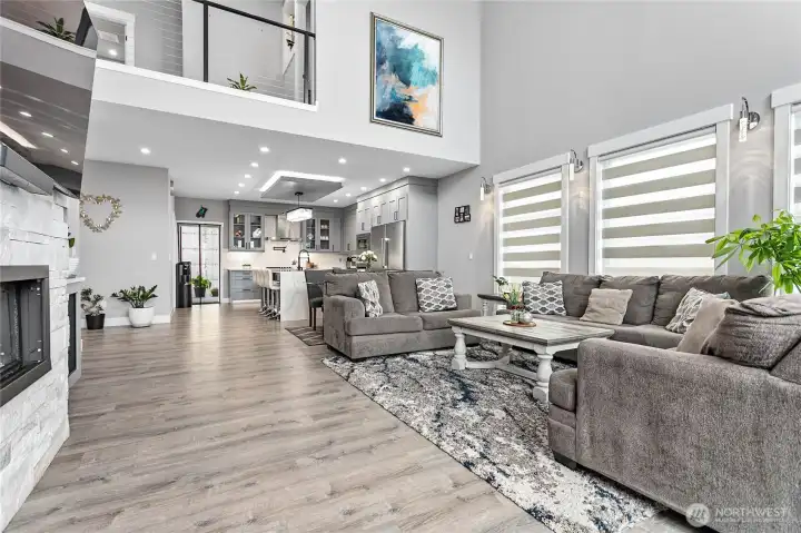open floor plan living, dining and kitchen.