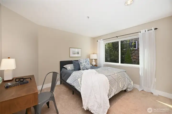 Secondary bedroom