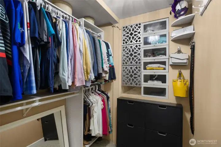 Walk-in primary closet