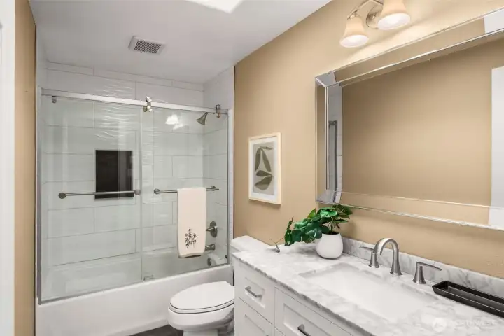 Secondary main level bathroom.