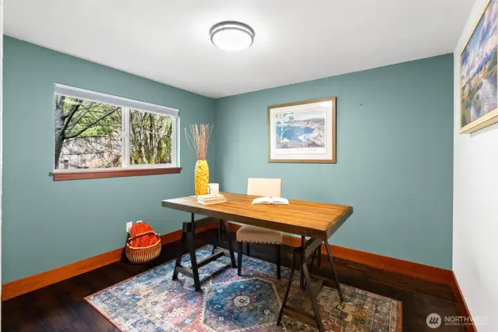 4th bedroom or office