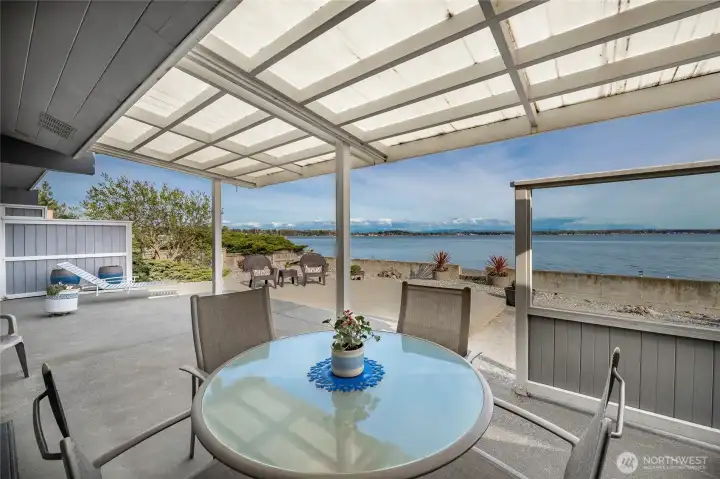 Covered area for year round relaxation