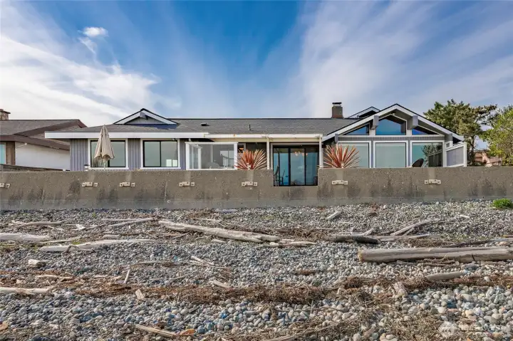 Direct beach access that is private