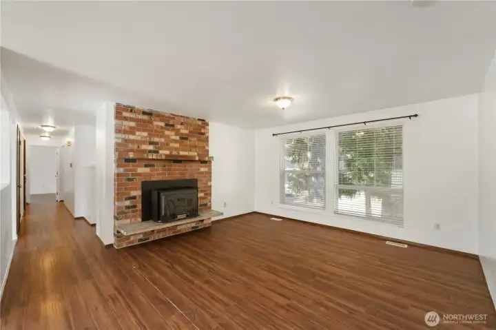 Big bright windows letting in lots of natural light.