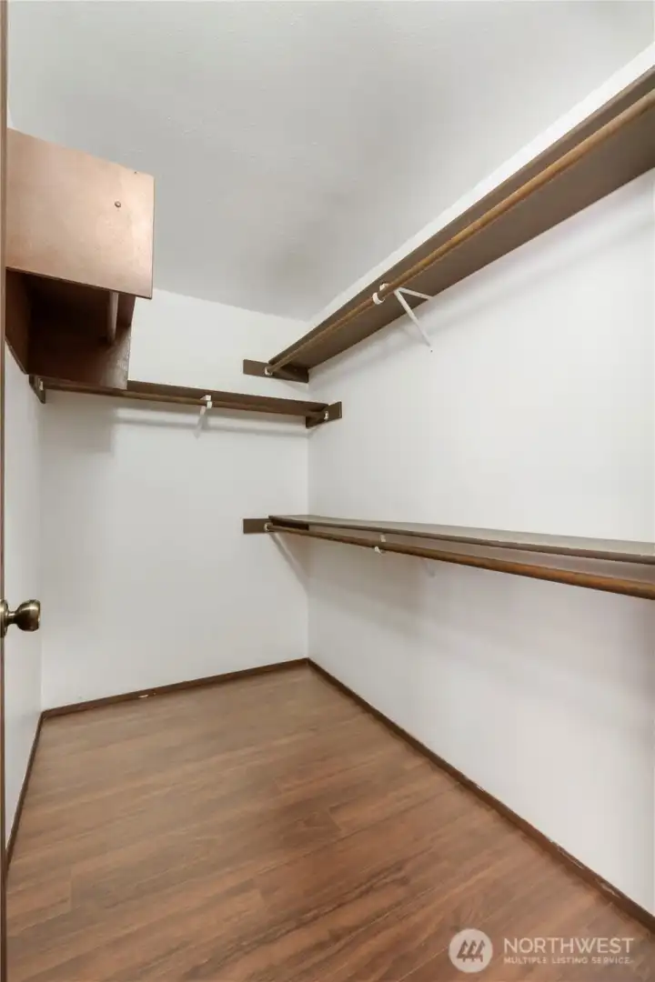 owners walk in closet