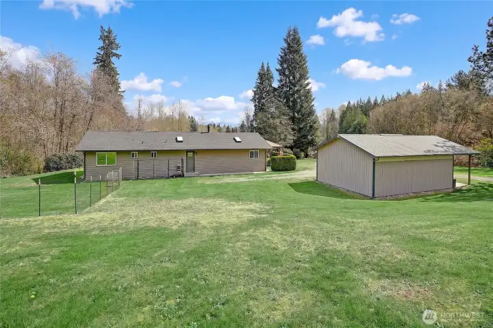 Behind Shop, note the Absolute Privacy Surrounding Your Complete Property~