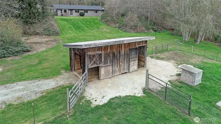 2-Stalls, Dry and Gated for Easy Move-In~