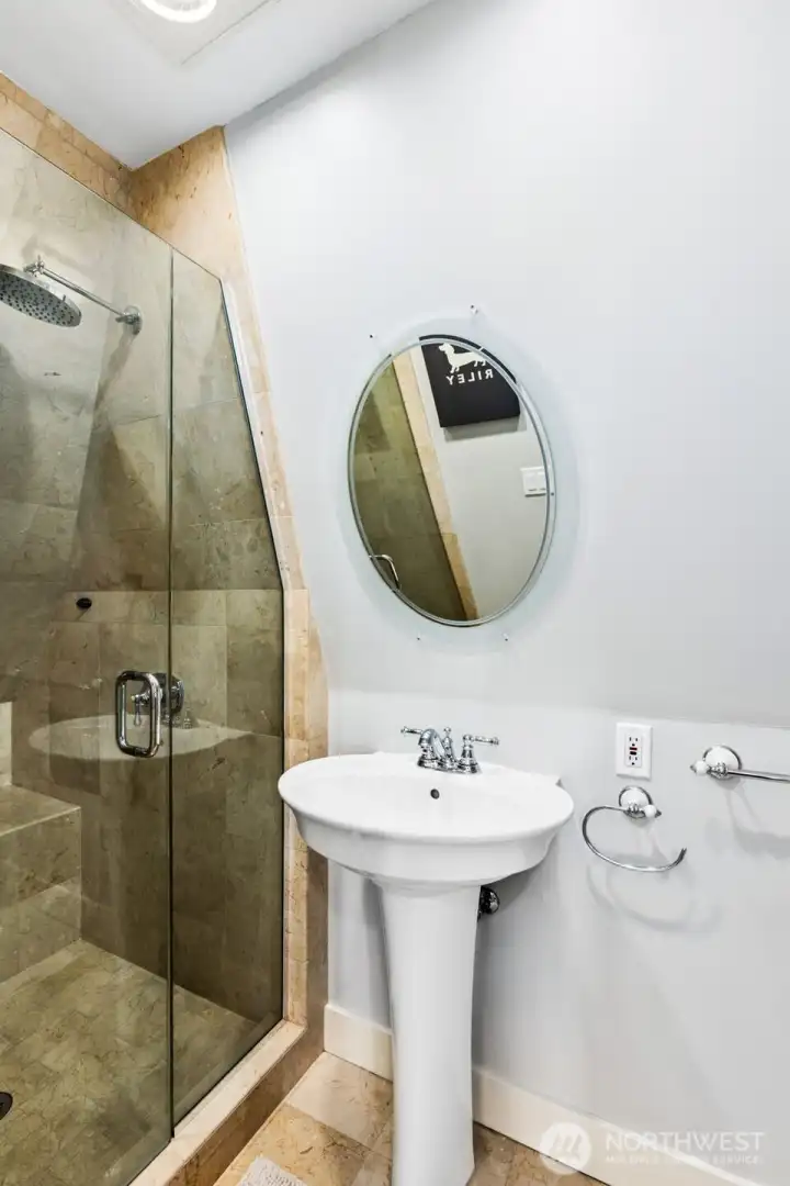 Loft level 3/4 bath.