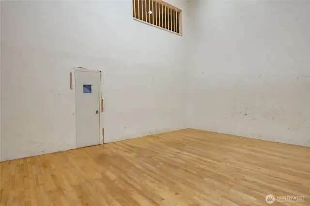 Racquetball court