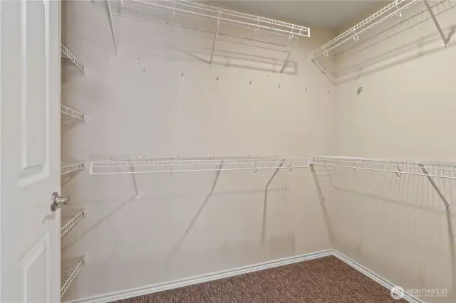 Good sized primary walk in closet