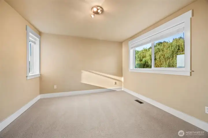 Guest bedroom #2 w/ views