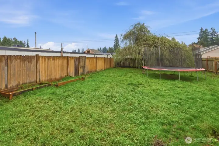 Privacy-Fenced Back and Side Yard