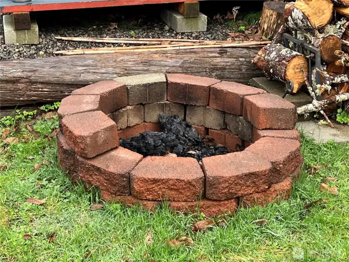 Enjoy an outdoor fire.