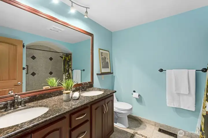 Large hallway full bathroom for the additional two bedrooms.