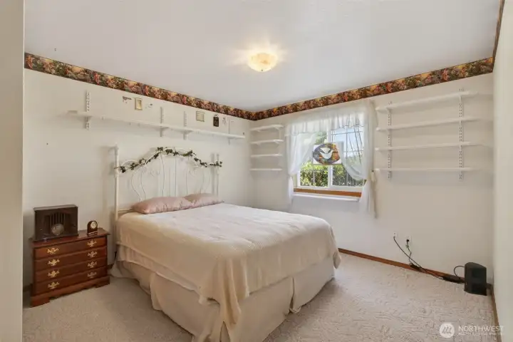 2nd Bedroom