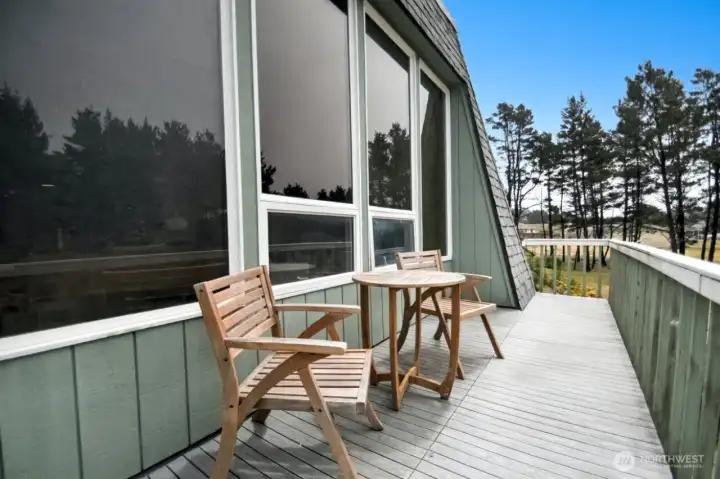 Upper level deck