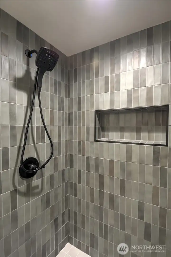 Primary shower