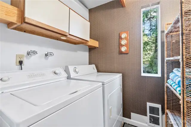 Laundry Room w/Appliances and Cabinets. Yes, appliances are included!