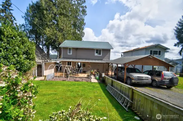Carport and yard.