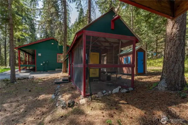 Chick coop ready to go!
