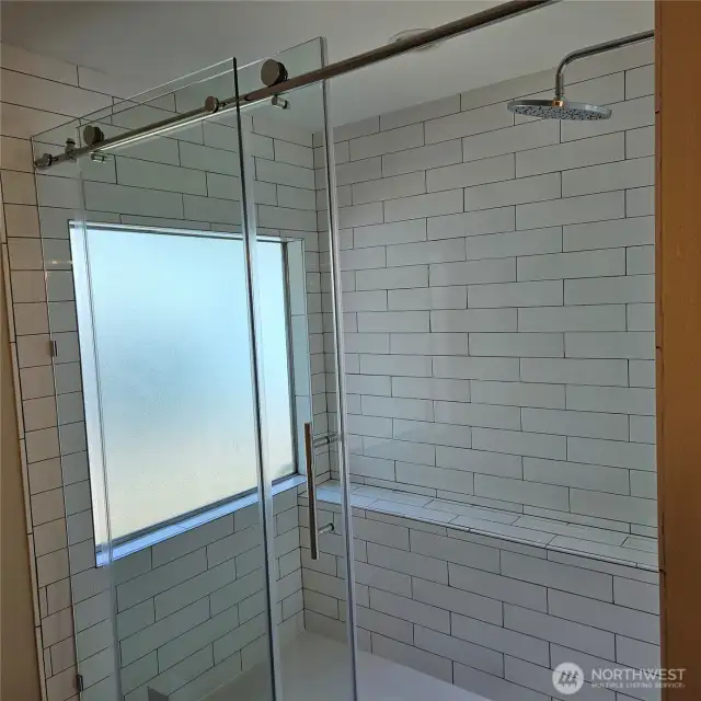 Large Easy to Access Walk-in Shower
