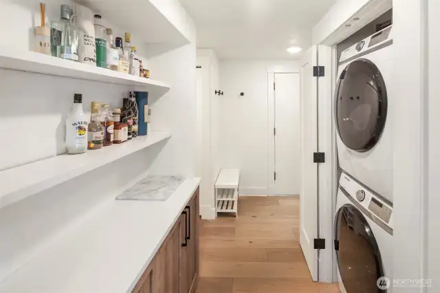 In unit Washer/Dryer