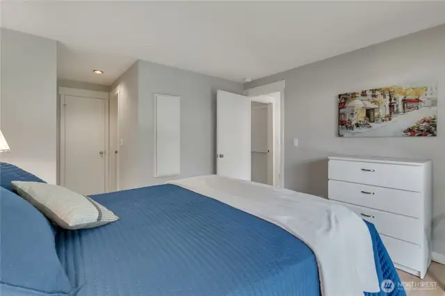 Main Floor Primary bedroom