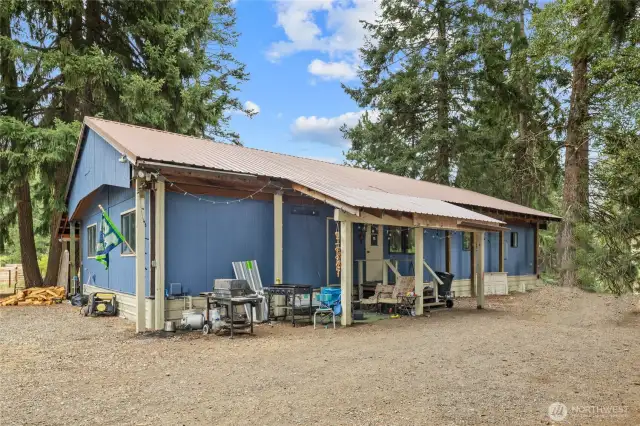Side view and entry of the home