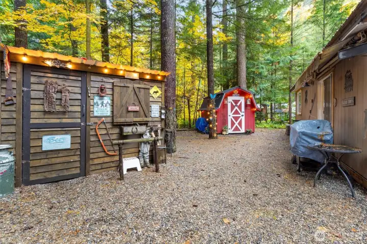 Tool shed on left. Red barn is a bunkhouse!