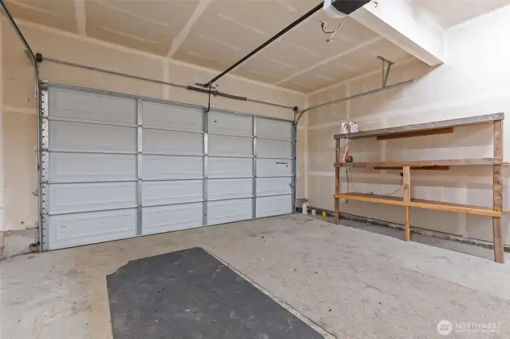 Oversized 2 car garage