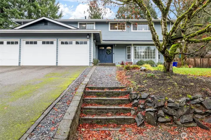5 Bed, 2.5 baths, 2774 square feet in Puyallup. 13911 113th Ave Ct E, Puyallup, WA 98374