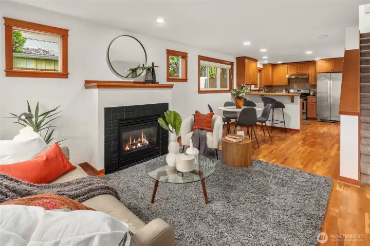 Open floorplan makes entertaining a breeze!