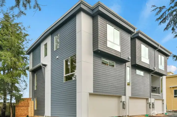 At Donati, there a four great floor plans to chose from, each with 3 bedrooms. All have A/C, modern finishes, and a garage with electric vehicle charging.