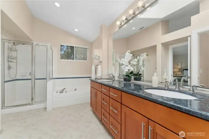 A relaxing five-piece bath for a peaceful retreat at the end of the day