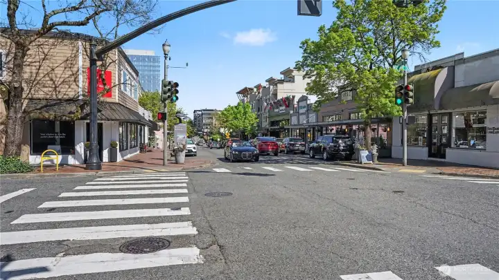 Experience more of Old Bellevue’s lively, walkable city vibe.