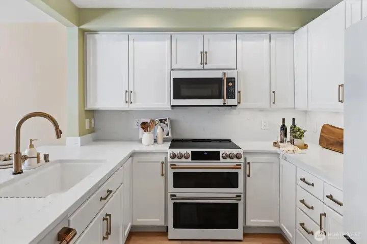 Beautifully remodeled kitchen