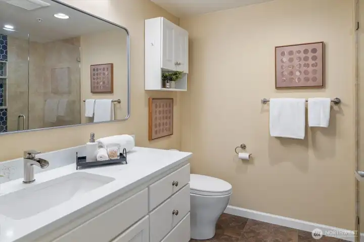 Primary bath