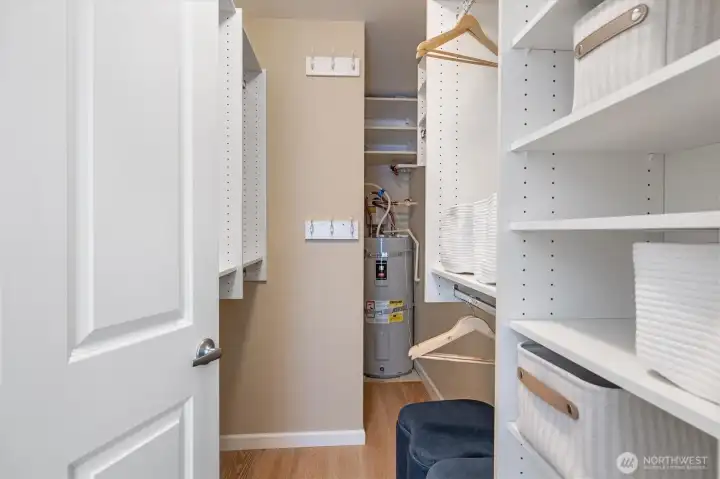 Gracious size closet