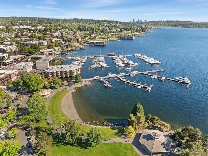 Kirkland Marina & Waterfront 1/2 block away